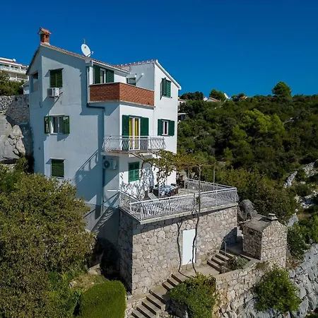 Sara By The Sea In - Ljubljeva Villa