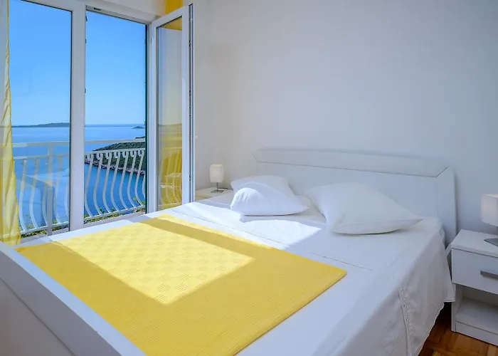 Sara By The Sea In - Ljubljeva Villa