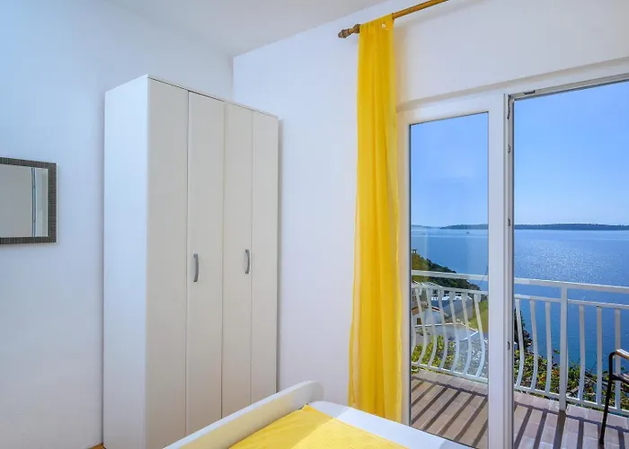 Sara By The Sea In - Ljubljeva Villa *