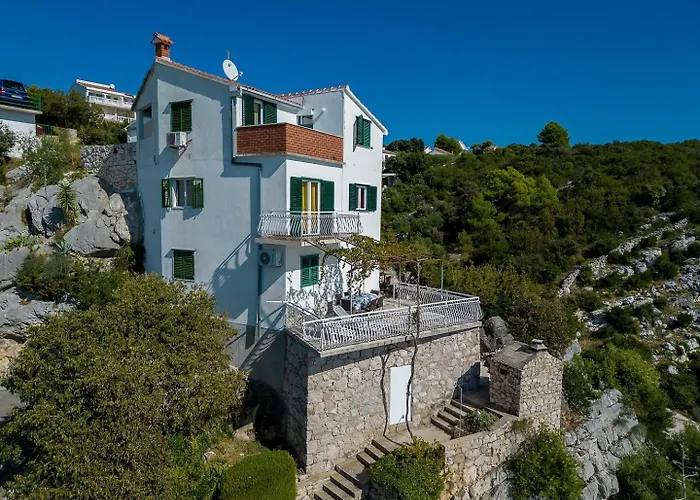 Sara By The Sea In - Ljubljeva Villa