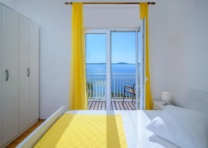 Sara By The Sea In - Ljubljeva Villa